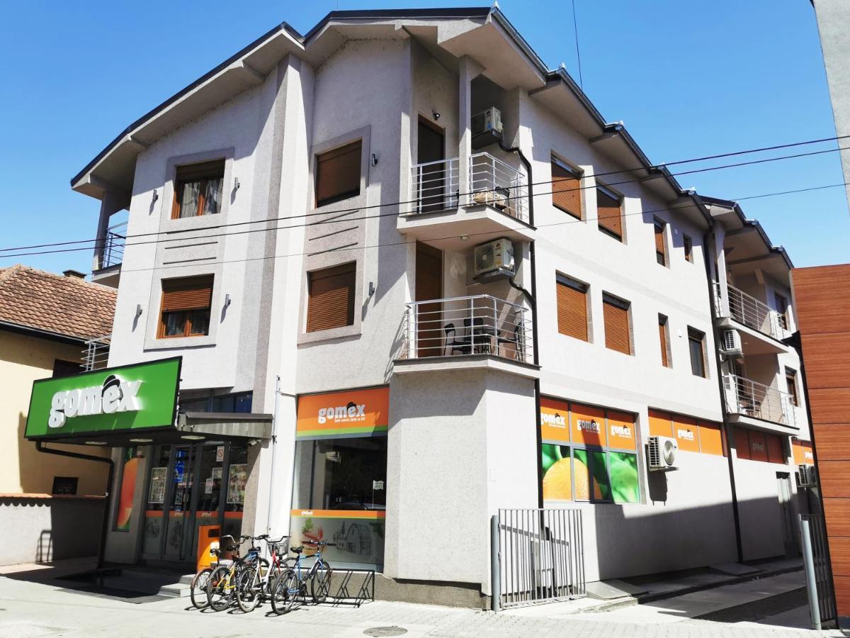 Lux Family Apartment Vidanovic Pirot Extérieur photo